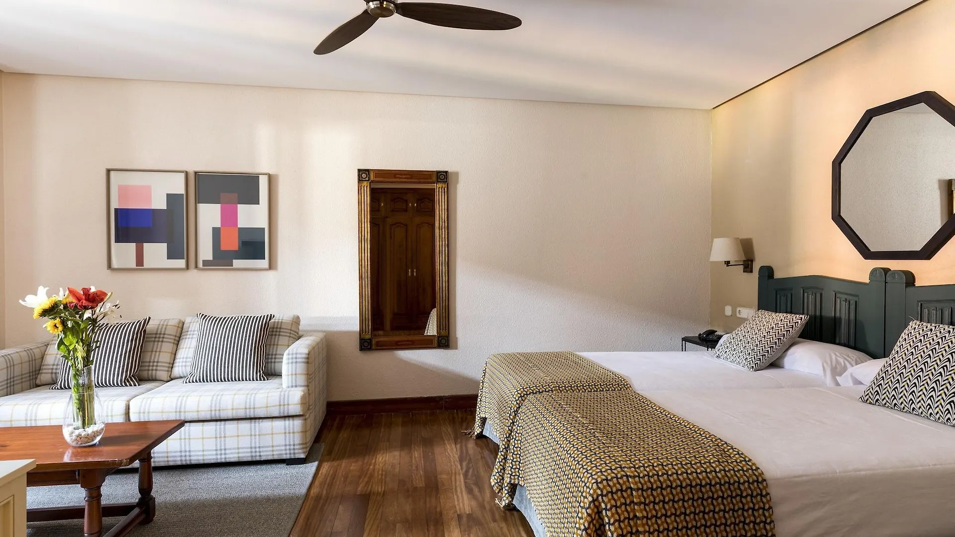 Parador De Hondarribia 4*,