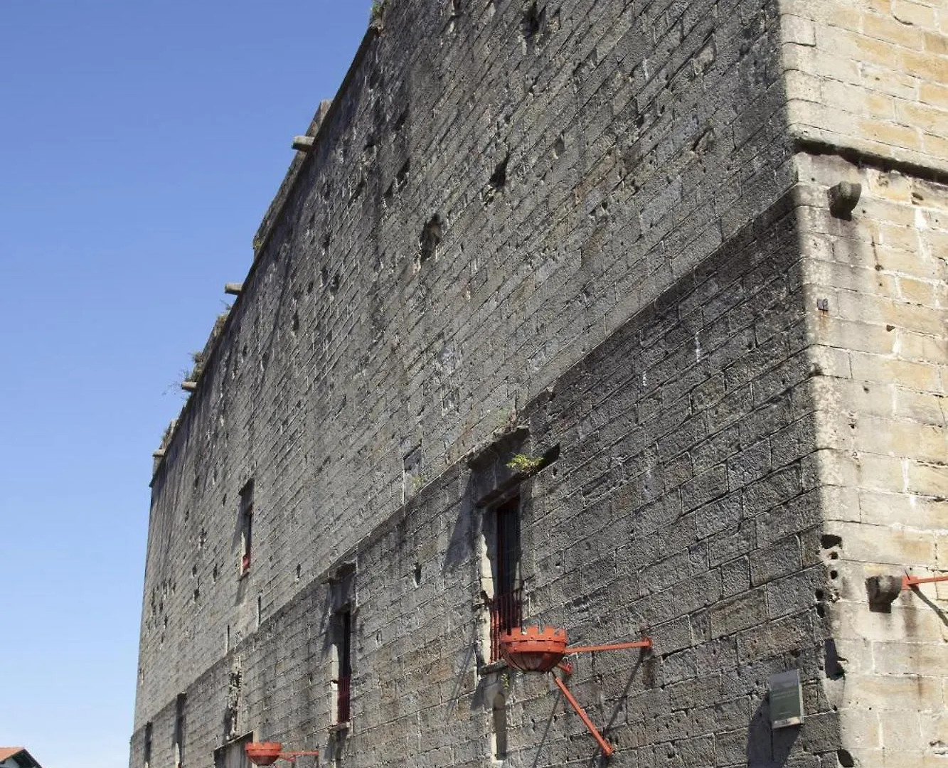 Parador De Hondarribia 4*,